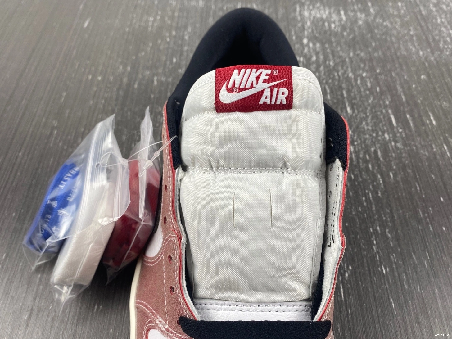 Trophy x 1 'Red Black' Air FN0432-017 OG Jordan Low Room 0225